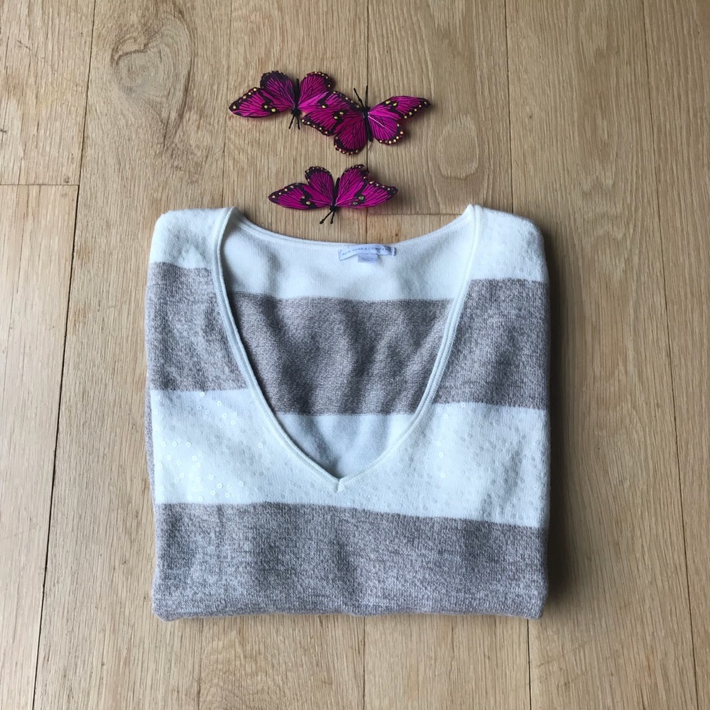 STRIPED TAUPE JONES NEW YORK SWEATER